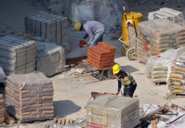 WHICH CONTAINER SIZE MOST FIT YOUR NEEDS?